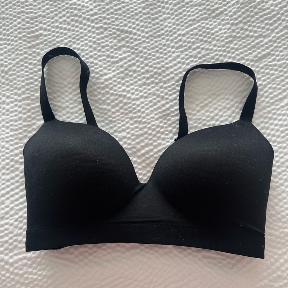 Soma Embliss Black Wireless Bra with Smooth Molded Cups 34DD